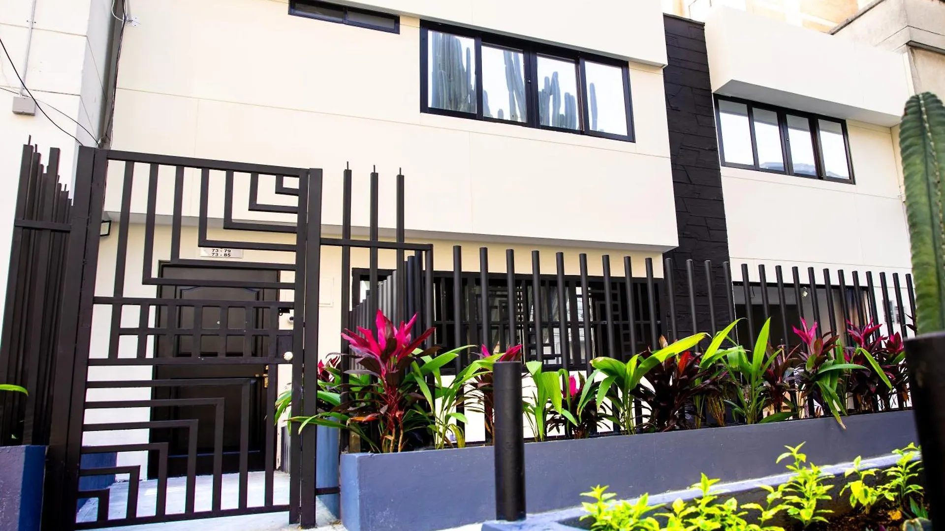 Kasa Cactus Laureles, Medellin Hotel 4*,