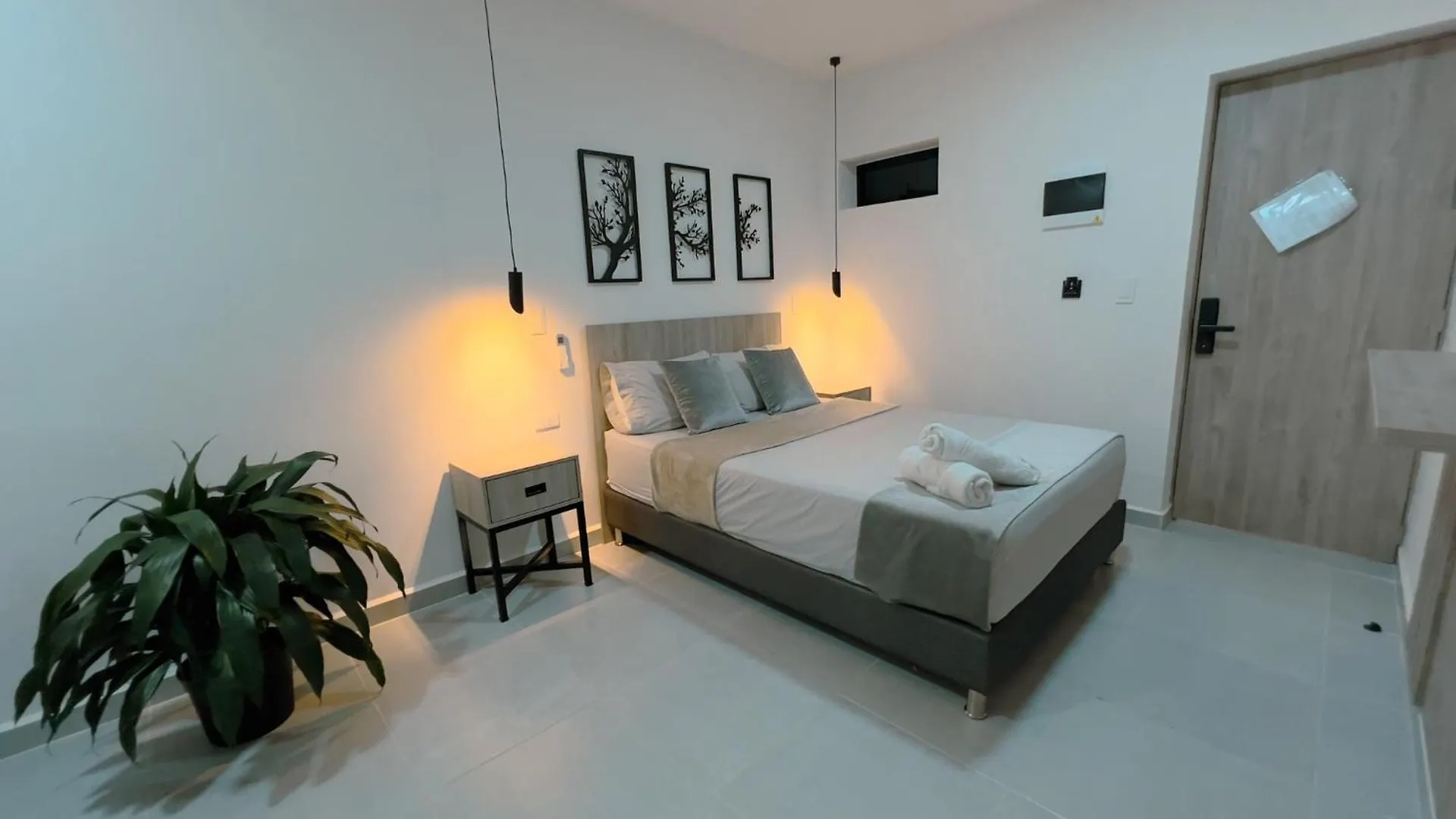 Kasa Cactus Laureles, Medellin 호텔 4*,  콜롬비아